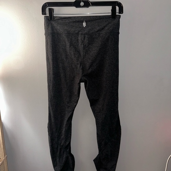 Free People Movement Halo cutout workout yoga leggings in grey medium - Picture 2 of 4